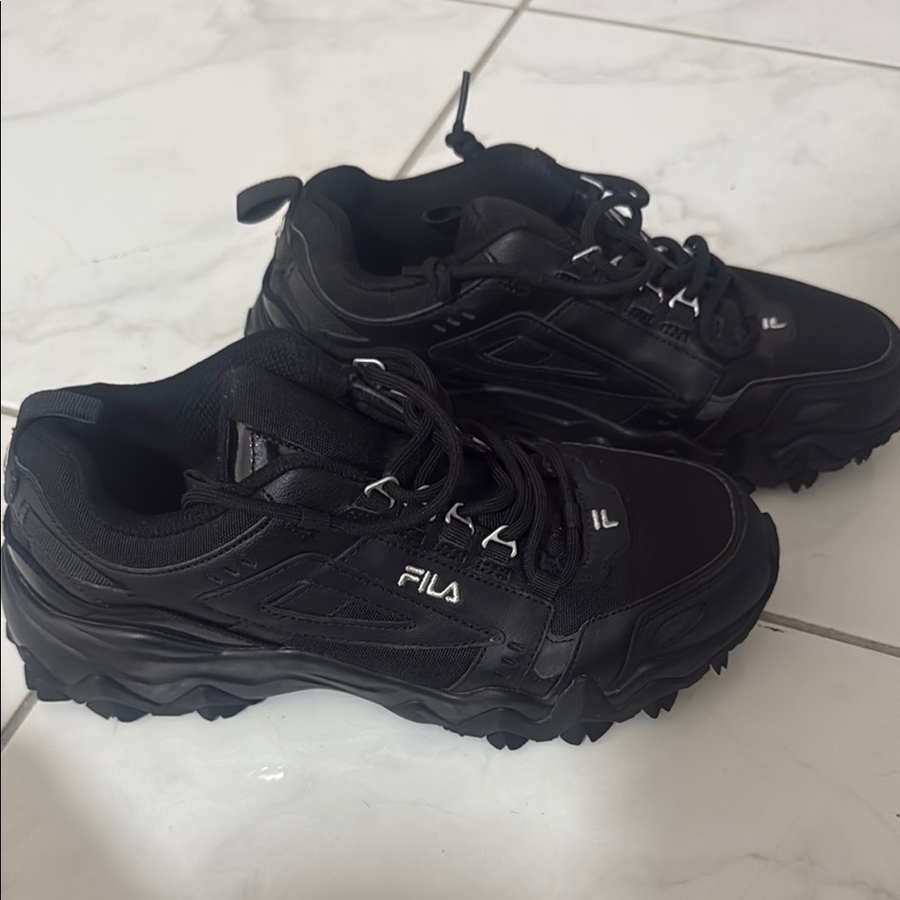 Fila Black Trail Sneakers